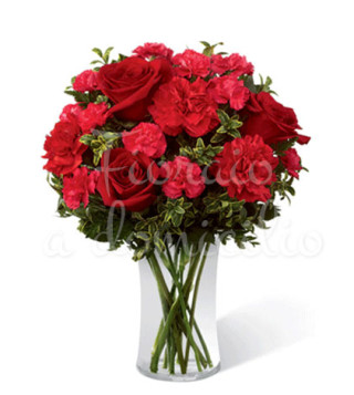 bouquet-di-rose-rosse-e-garofani